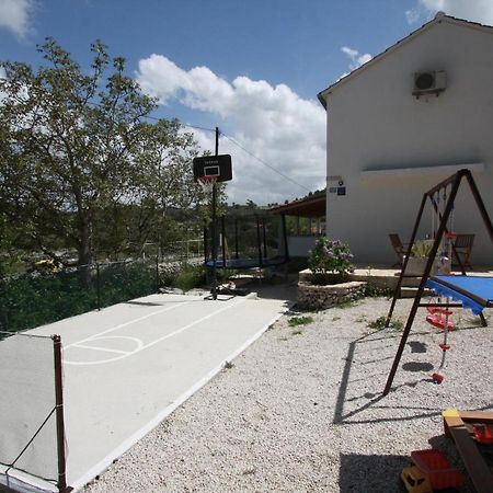 Holiday Home Ela Dracevica ภายนอก รูปภาพ
